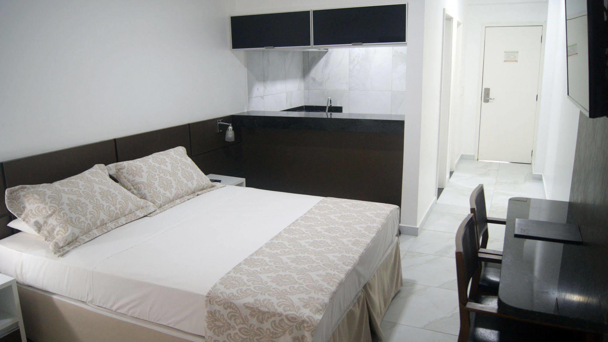 Littoral Tambau Flat Hotel